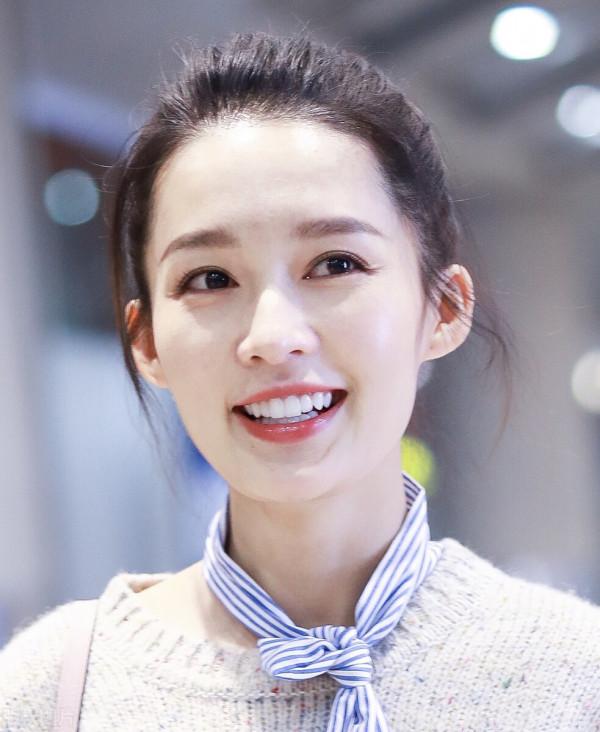 李沁小姐姐你的笑容怎麼那麼甜