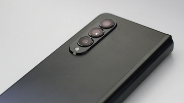 圍觀！三星 Galaxy Z Fold 3評測：全球首款UDC摺疊屏手機，潮奢完美