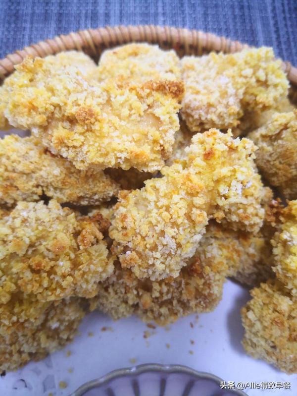 雞胸肉再出新美食，用自制麵包糠做無油版雞米花，外酥裡嫩，真香