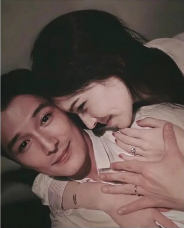 讓浪子想結婚的女人有什麼魔力？這5位男星的老婆，有二婚有素人