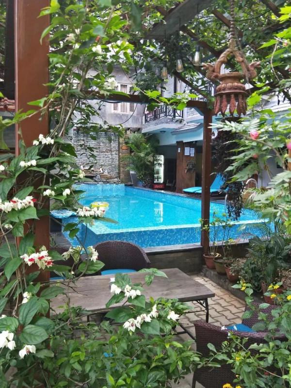 前往博卡拉的路上可真熱鬧 前往博卡拉的路上可真熱鬧