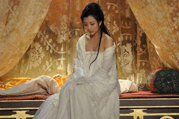 江西發現春秋時期的大型古墓，墓中竟是47名年輕女子，她們是誰？