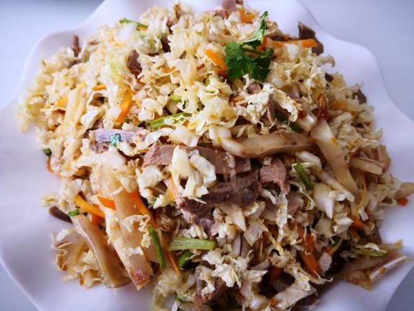 老婆同事來玩，我做8道菜招待，大家都不淡定：好想有這樣的老公