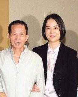 翁靜晶的“忘年戀”:“爹式”婚姻長達29年,張國榮曾為她著迷 翁靜晶的“忘年戀”:“爹式”婚姻長達29年,張國榮曾為她著迷