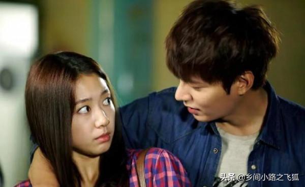 DNA動了！李敏鎬曬西服自拍祝福樸信惠崔泰俊結婚