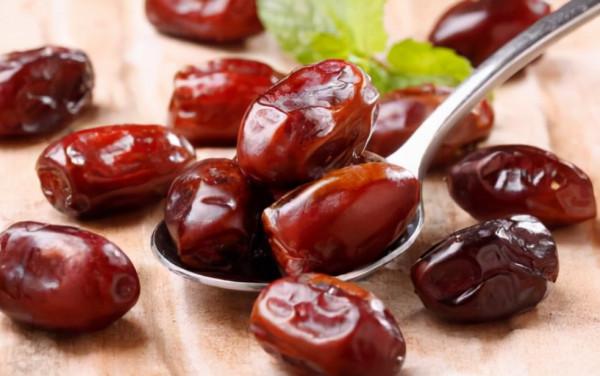 被稱為“沙漠麵包”的椰棗,香甜軟糯,止咳潤肺,你嘗過嗎? 被稱為“沙漠麵包”的椰棗,香甜軟糯,止咳潤肺,你嘗過嗎?