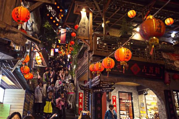 6座山山山山山山城，藏著最立體的世界