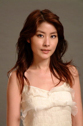 短髮的陳慧琳真好看！這樣的穿搭至少“減齡”10歲