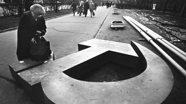 與阿富汗鏖戰10年,蘇聯是如何被拖垮的?蘇聯為何要發動這場戰爭 與阿富汗鏖戰10年,蘇聯是如何被拖垮的?蘇聯為何要發動這場戰爭