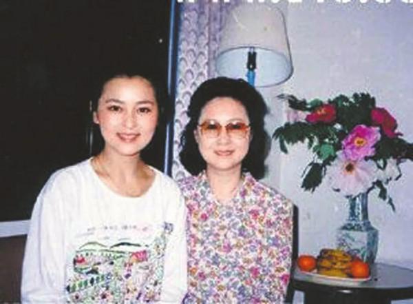 這五位知名離異女演員,有人45歲仍嚮往愛情,有人60歲活出自我 這五位知名離異女演員,有人45歲仍嚮往愛情,有人60歲活出自我