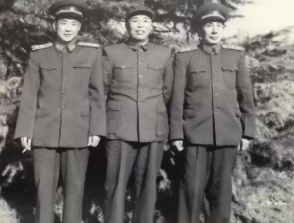 海軍副司令陶勇意外去世，接替他職務的人是誰？