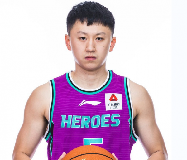 山東兩悍將離隊，李月汝與世界第1中鋒同隊，大秋二階段最佳中鋒