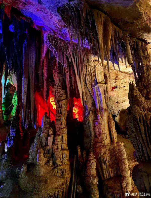 京郊藏了一條絕美國道，承包了京城最美秋色，秋意正濃，如詩如畫