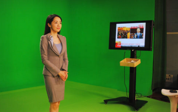 氣象小姐楊丹：嫁初戀堅持丁克16年，40歲做媽媽，背後沒那麼簡單