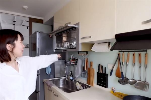 80後情侶相識4年，堅持不婚主義，把59㎡小家裝成極簡二人世界