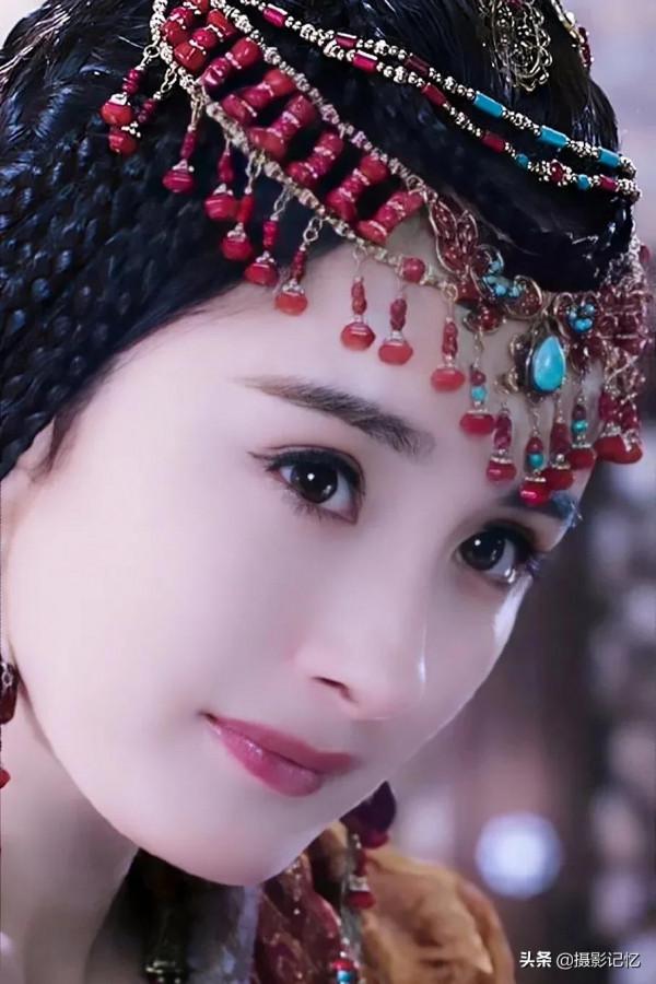 楊冪：肌膚豐潤