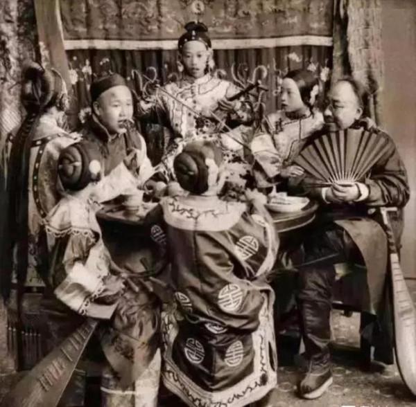 江西老紅軍奉命支教,到任後卻被當場逮捕判處死刑,他犯了什麼罪? 江西老紅軍奉命支教,到任後卻被當場逮捕判處死刑,他犯了什麼罪?