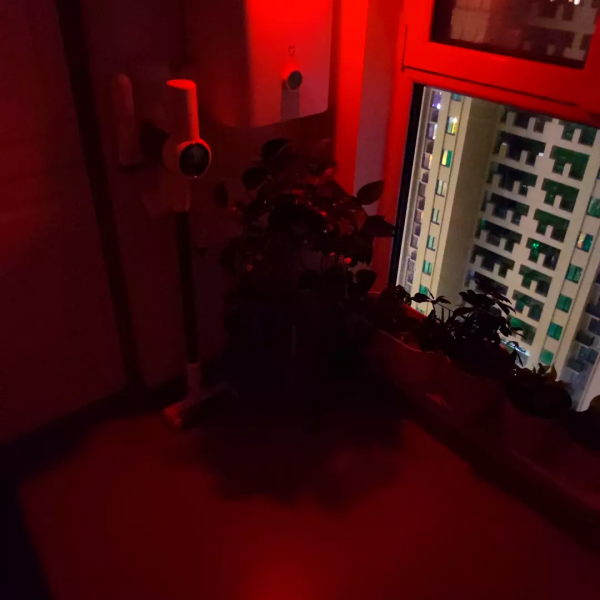 免接線的點點太陽能感應壁燈,白天有光,晚上就能亮,還有彩光哦 免接線的點點太陽能感應壁燈,白天有光,晚上就能亮,還有彩光哦