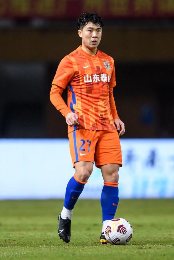 評分山東泰山冠軍戰：小金髮光、老費定鼎，德爾加多有組織無紀律