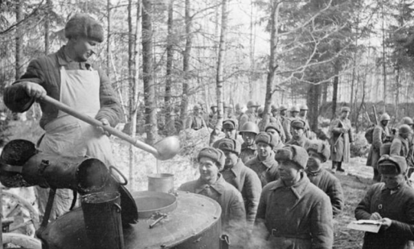 脆皮小車搭載火炮，卻是蘇軍的火力中堅——SU-76自行火炮？