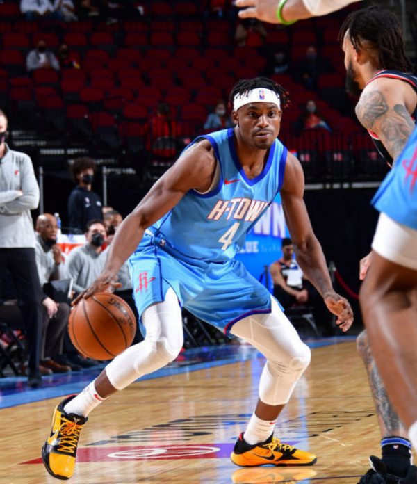 身家63億美元!火箭老闆不差錢,斯通應該裁掉豪斯,續約布魯克斯 身家63億美元!火箭老闆不差錢,斯通應該裁掉豪斯,續約布魯克斯