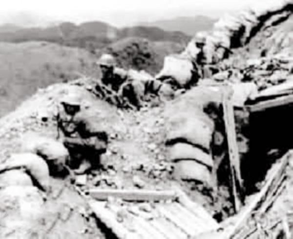 對越自衛反擊戰：“黃繼光式的戰鬥英雄”楊朝芬，轉業之後怎樣了