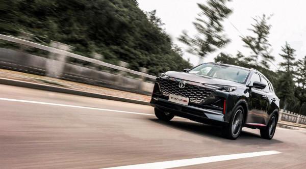 選擇到此為止 我說長安CS55 plus最懂你! 選擇到此為止 我說長安CS55 plus最懂你!