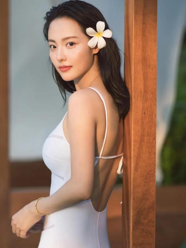 高畫質桌布推送中&Verbar;張嘉倪，江疏影，闞清子，王珞丹&hellip;&hellip;