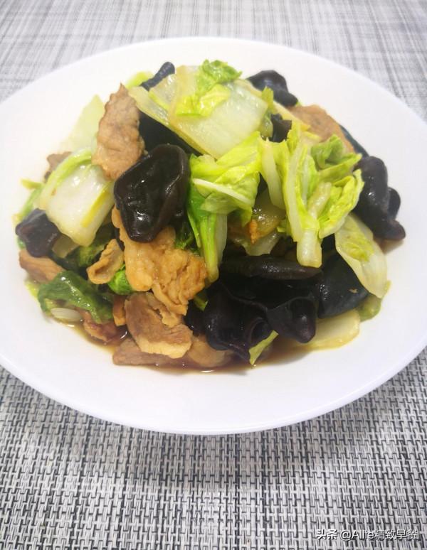 別再吃純白麵饅頭了，加點玉米麵和這兩樣，暄軟香濃又營養，真香