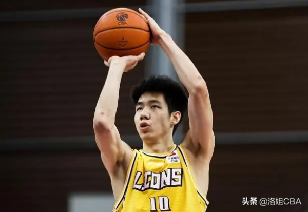 CBA三訊息：廣東射手地位尷尬，廣廈第四少崛起，徐昕仍需要努力