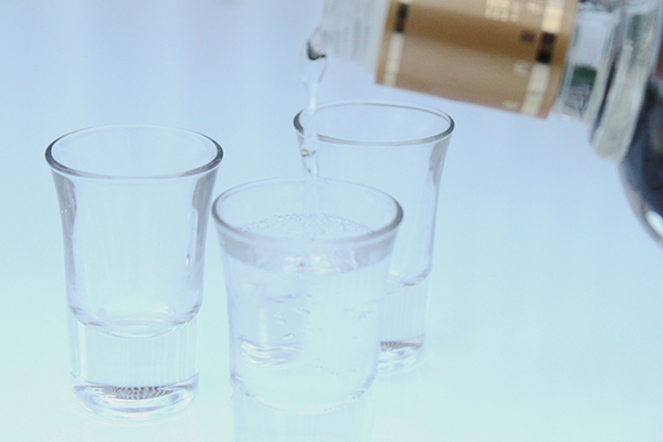 50歲男子,每天飲用2兩白酒,結果怎樣了?小酒怡情是否存在? 50歲男子,每天飲用2兩白酒,結果怎樣了?小酒怡情是否存在?