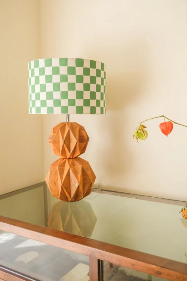 她在30歲前實現了家的夢想：落地窗大浴缸，春看櫻花秋賞楓葉