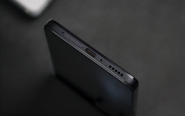 紅米Note11 pro+開箱，真機上手質感超預期，直邊設計方向對了？