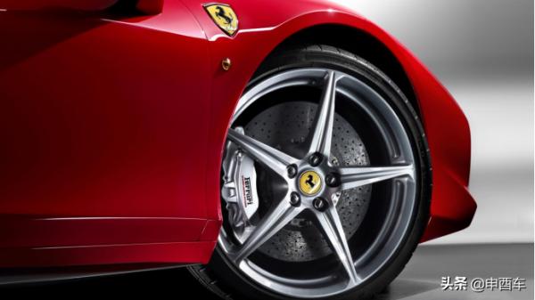 Auto史記 | 法拉利的自吸升功率銷量王，135匹一升！歎為觀止…