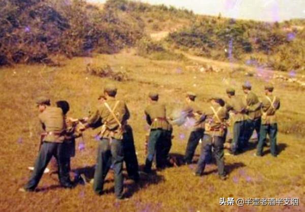 辛追的素紗襌衣:日本人數萬美元買不到一根絲線,最後被偷走了? 辛追的素紗襌衣:日本人數萬美元買不到一根絲線,最後被偷走了?