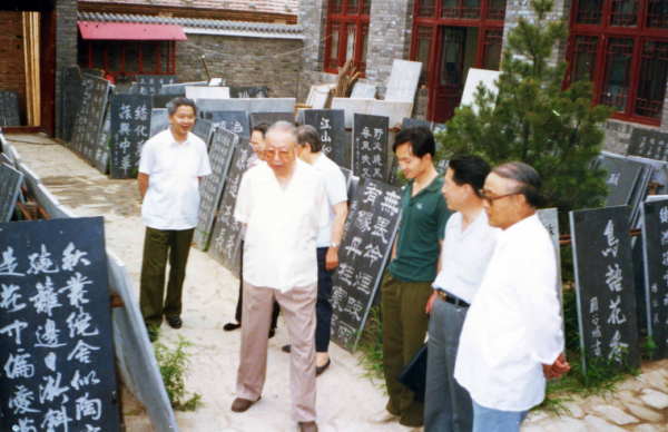 “文化碑林 綠色生態”——首都綠色文化碑林建設歷程回顧 “文化碑林 綠色生態”——首都綠色文化碑林建設歷程回顧