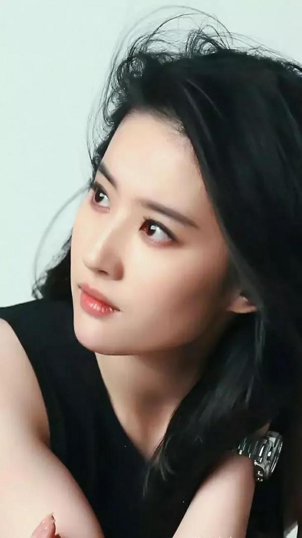 神仙姐姐劉亦菲：甜美可愛高畫質寫真集