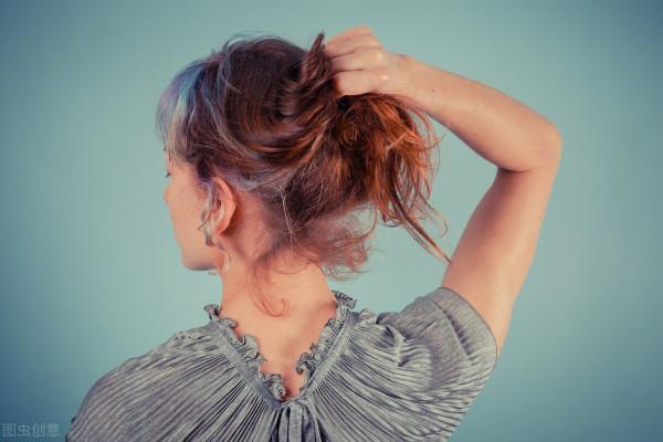 自己在家染髮到底要不要加熱?染髮師是這樣說的 自己在家染髮到底要不要加熱?染髮師是這樣說的