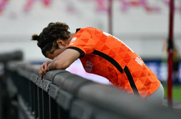 國足入住天價酒店?中超“標王”來了就走?中國足球怎麼了? 國足入住天價酒店?中超“標王”來了就走?中國足球怎麼了?