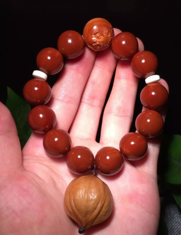 文玩手串介紹——橄欖核手串 文玩手串介紹——橄欖核手串