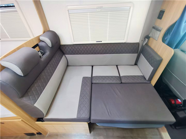 戴德雲遊房車,一款不到四十萬的大廠房車 戴德雲遊房車,一款不到四十萬的大廠房車