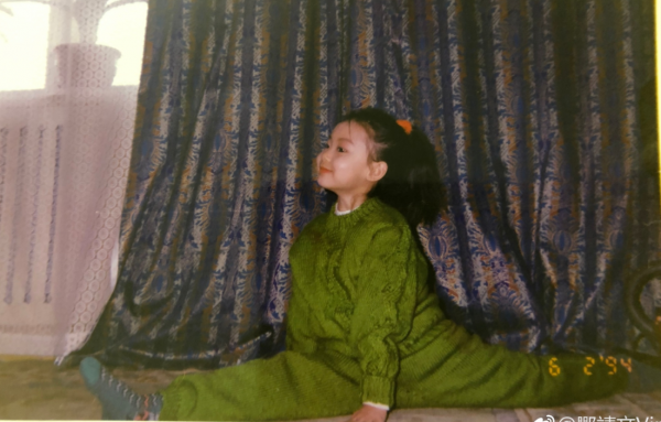 劉德華、星爺、宋丹丹齊上陣，捧不紅她一個人，經紀人就差跪下了