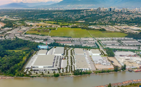 又一亞馬遜倉庫落成!僱員超1萬人 溫哥華朝“北方矽谷”更進一步 又一亞馬遜倉庫落成!僱員超1萬人 溫哥華朝“北方矽谷”更進一步