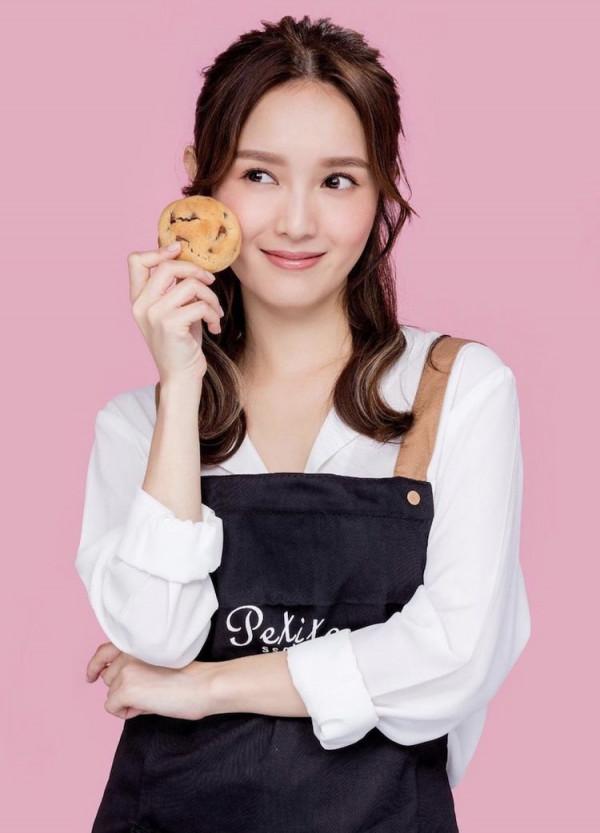 不靠父母與美貌!4位女藝人獨當一面做老闆,有人已達財務自由 不靠父母與美貌!4位女藝人獨當一面做老闆,有人已達財務自由