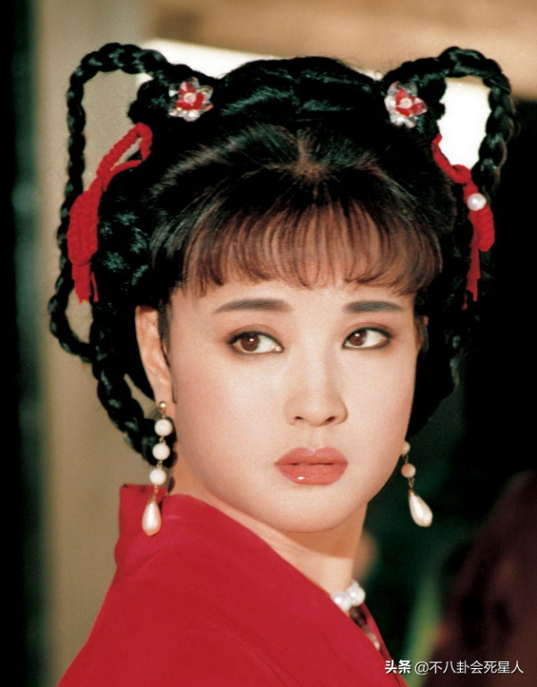 大齡扮少女，年齡不是關鍵！這6位女星裝嫩很成功