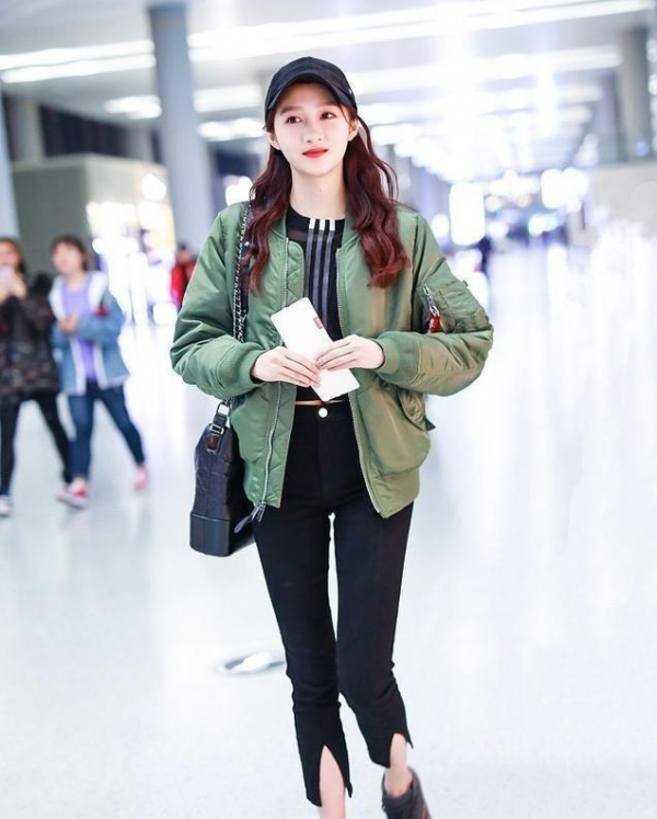 倪萍瘦下來狀態越來越好,穿夾克外套配牛仔褲,時髦又減齡 倪萍瘦下來狀態越來越好,穿夾克外套配牛仔褲,時髦又減齡