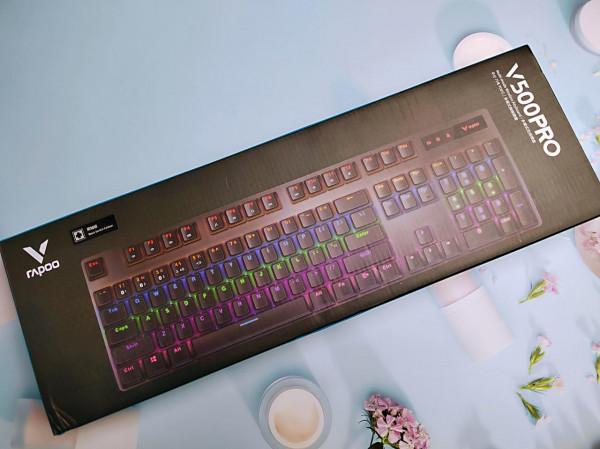 有線、無線輕鬆加持，雷柏V500PRO多模式背光機械鍵盤上手體驗