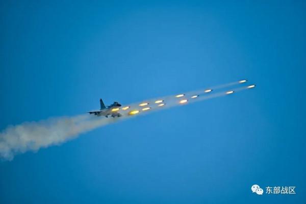 戰鬥機,開始攻擊 戰鬥機,開始攻擊