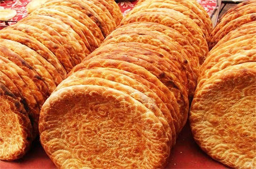 每天600斤食物，一頓飯100道菜，穿越回古代當皇上你能吃到啥？