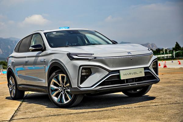 智駕開箱丨底盤和操控是給我最大的驚喜,場地試駕上汽R汽車MARVEL R 智駕開箱丨底盤和操控是給我最大的驚喜,場地試駕上汽R汽車MARVEL R